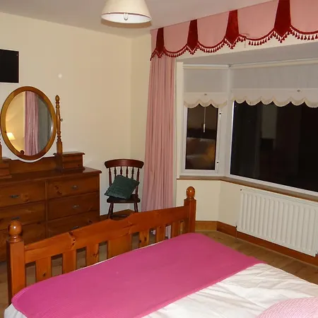 Rossmore Farmhouse Couette-café